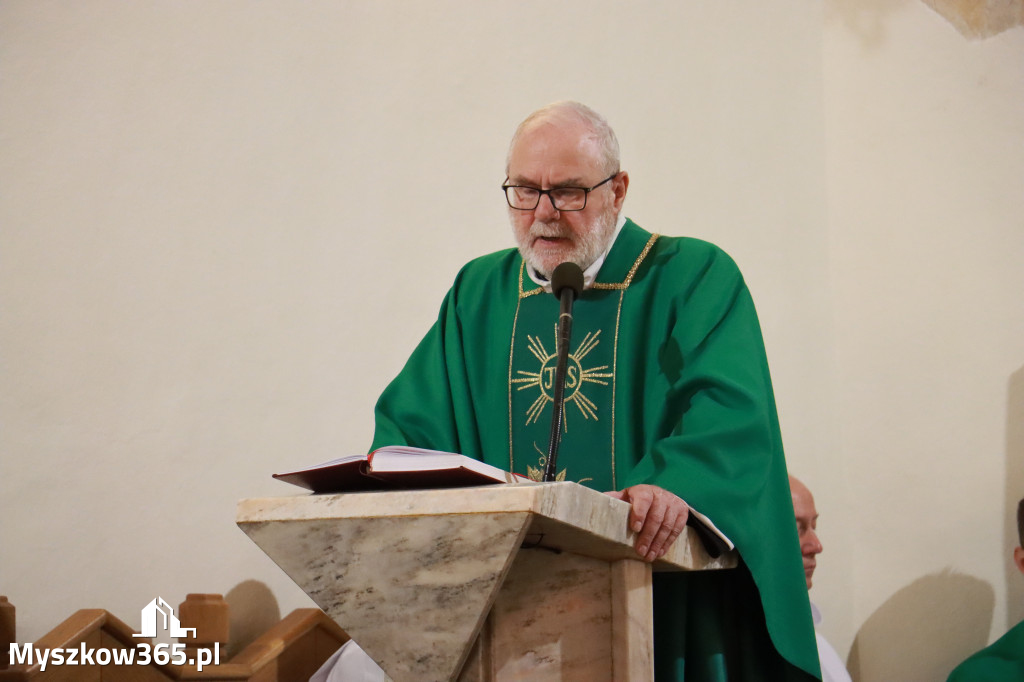 Fotorelacja I: Dożynki Powiatu Myszkowskiego w Niegowie