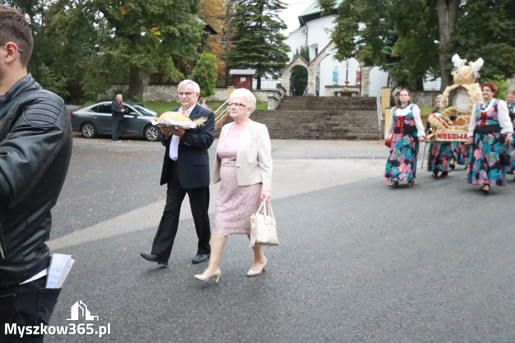 Fotorelacja I: Dożynki Powiatu Myszkowskiego w Niegowie