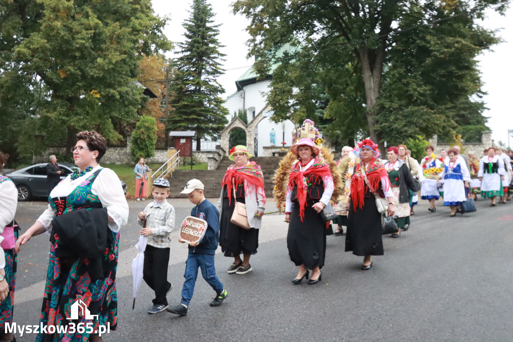 Fotorelacja I: Dożynki Powiatu Myszkowskiego w Niegowie