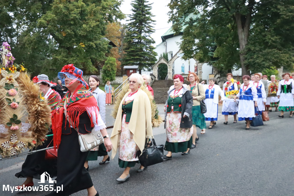 Fotorelacja I: Dożynki Powiatu Myszkowskiego w Niegowie
