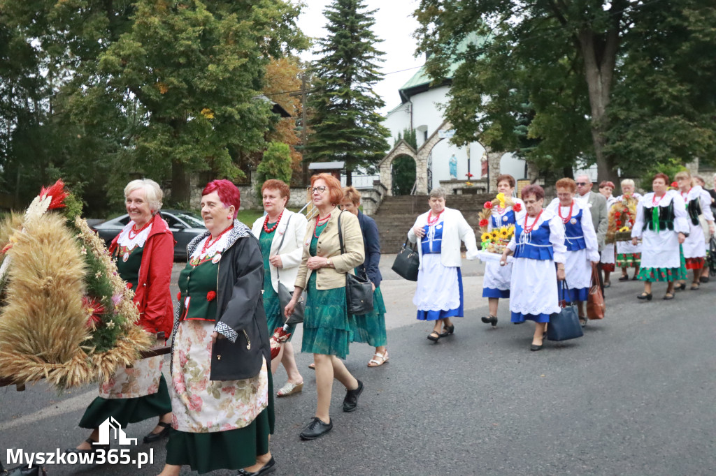 Fotorelacja I: Dożynki Powiatu Myszkowskiego w Niegowie