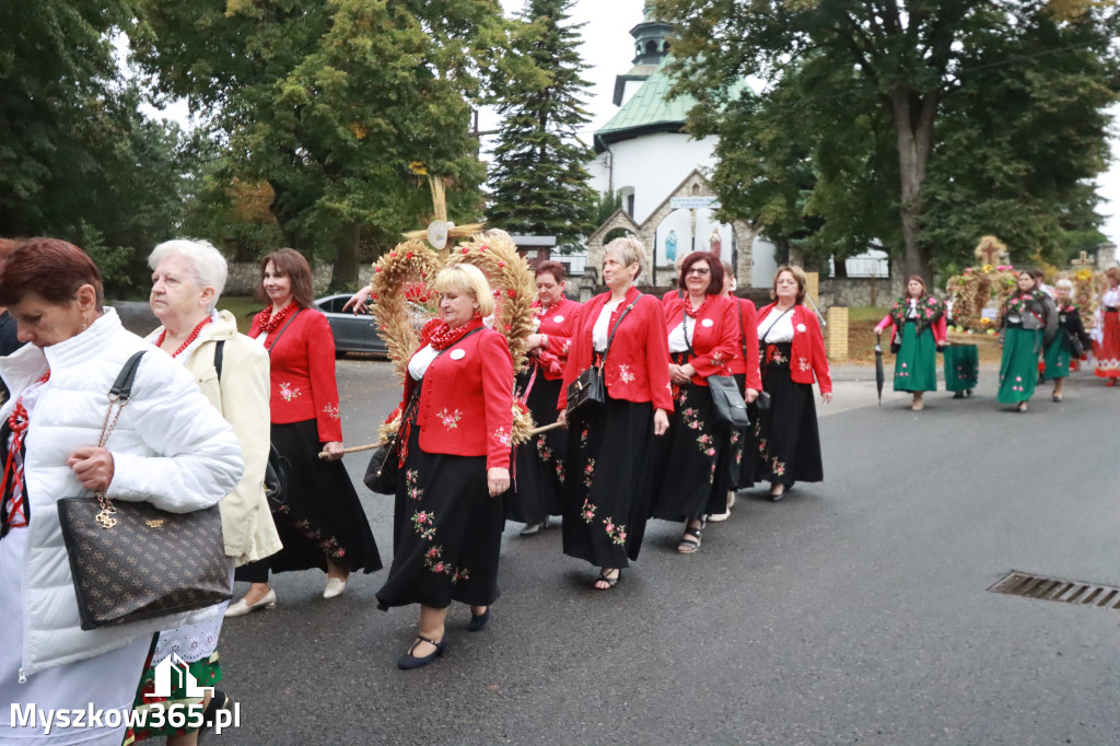 Fotorelacja I: Dożynki Powiatu Myszkowskiego w Niegowie