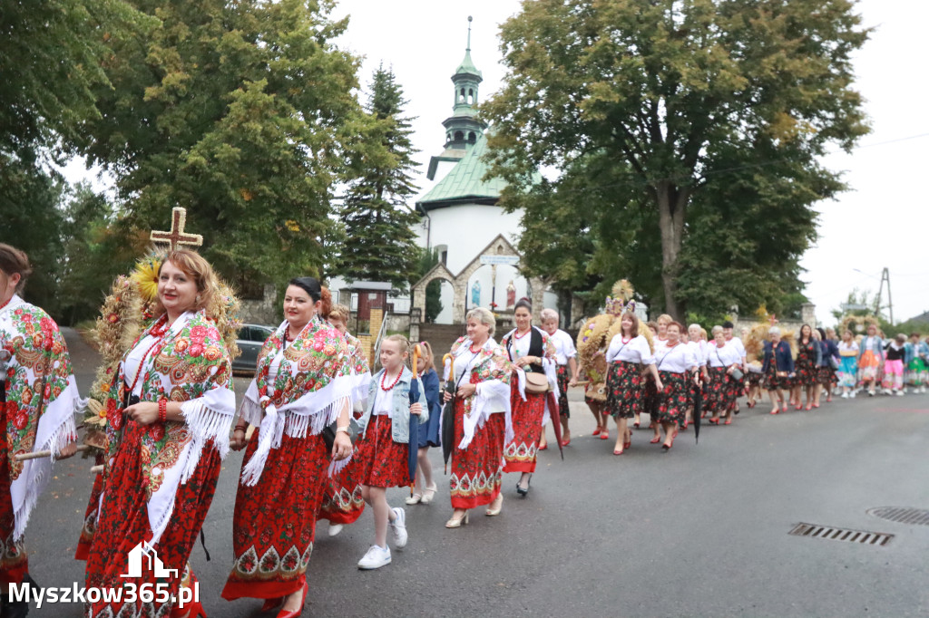 Fotorelacja I: Dożynki Powiatu Myszkowskiego w Niegowie