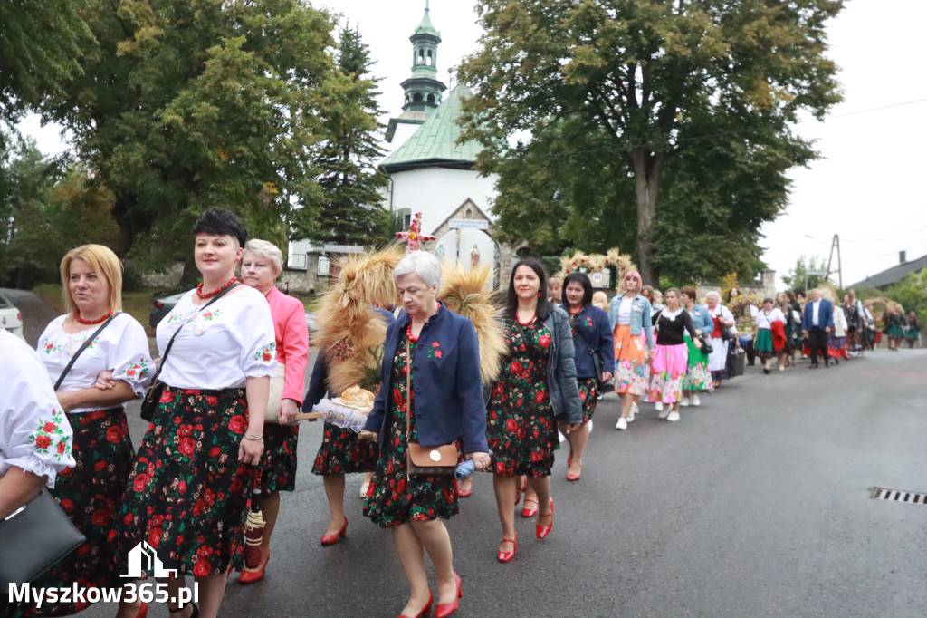 Fotorelacja I: Dożynki Powiatu Myszkowskiego w Niegowie
