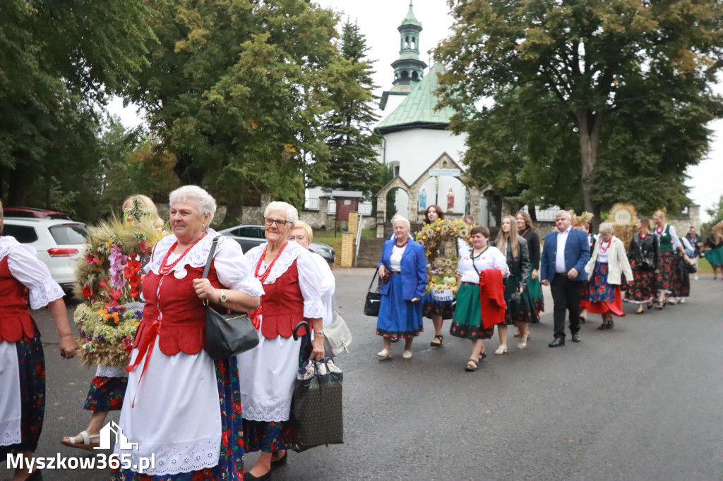 Fotorelacja I: Dożynki Powiatu Myszkowskiego w Niegowie