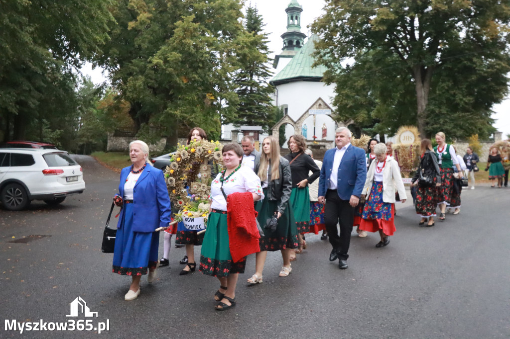 Fotorelacja I: Dożynki Powiatu Myszkowskiego w Niegowie