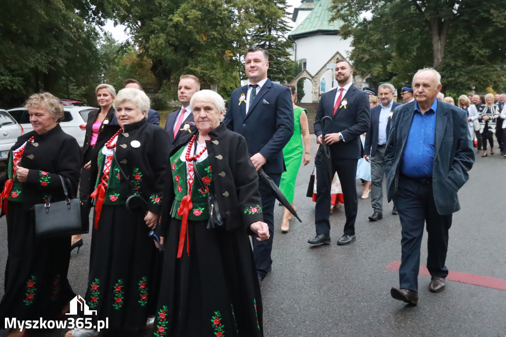 Fotorelacja I: Dożynki Powiatu Myszkowskiego w Niegowie