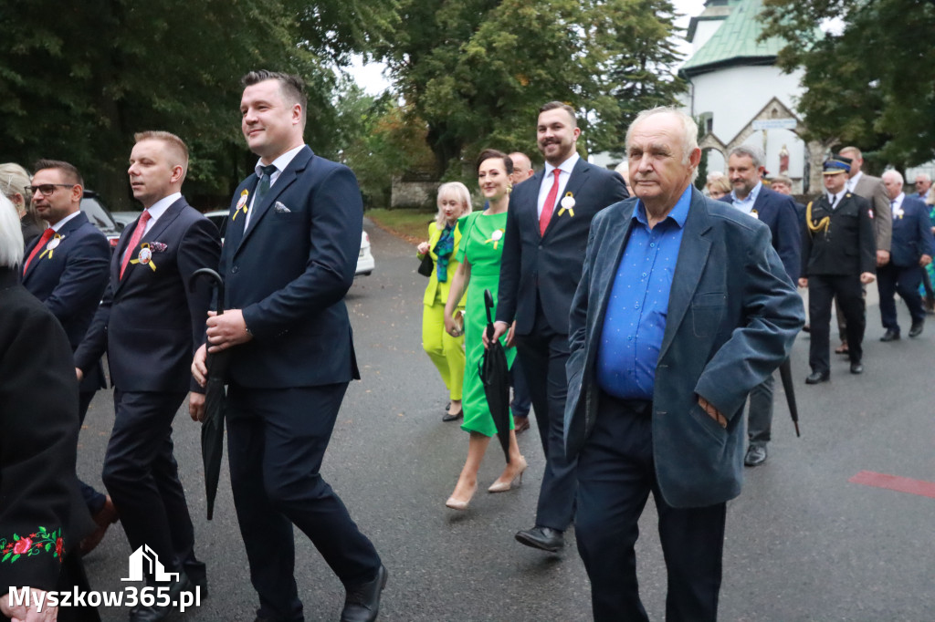 Fotorelacja I: Dożynki Powiatu Myszkowskiego w Niegowie