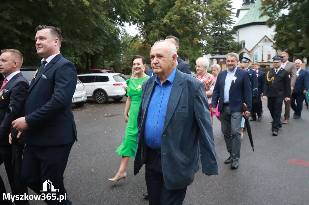 Fotorelacja I: Dożynki Powiatu Myszkowskiego w Niegowie