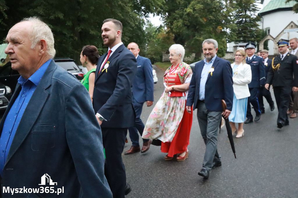 Fotorelacja I: Dożynki Powiatu Myszkowskiego w Niegowie