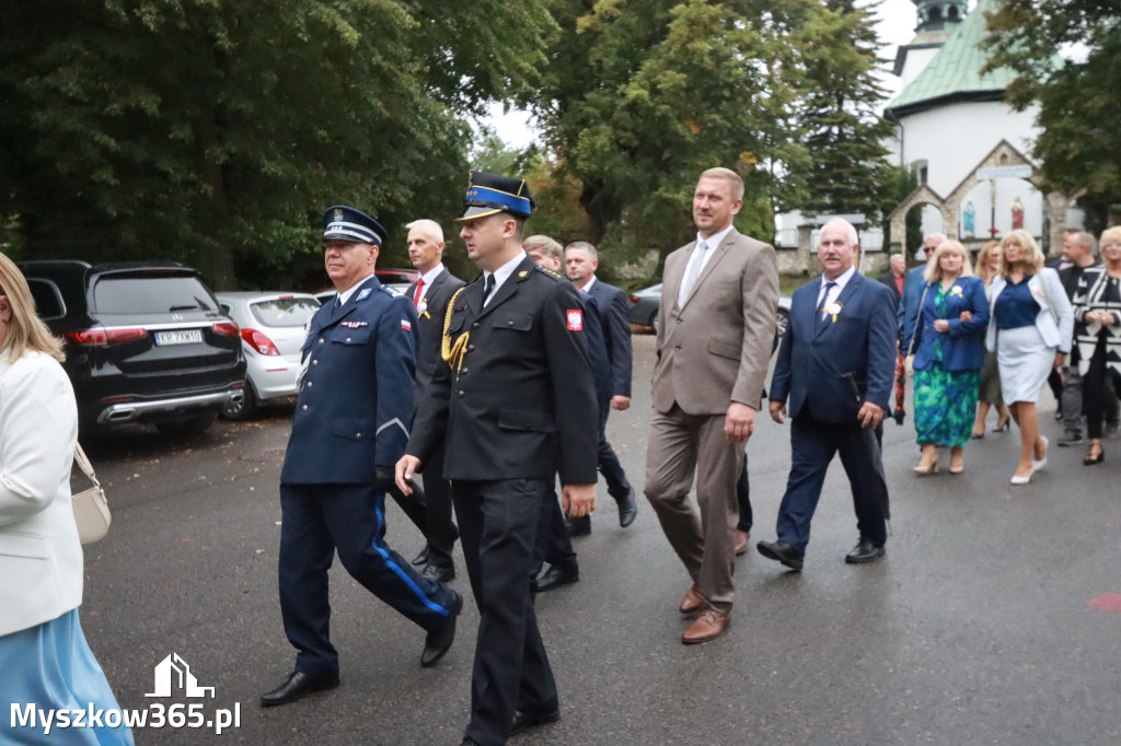 Fotorelacja I: Dożynki Powiatu Myszkowskiego w Niegowie