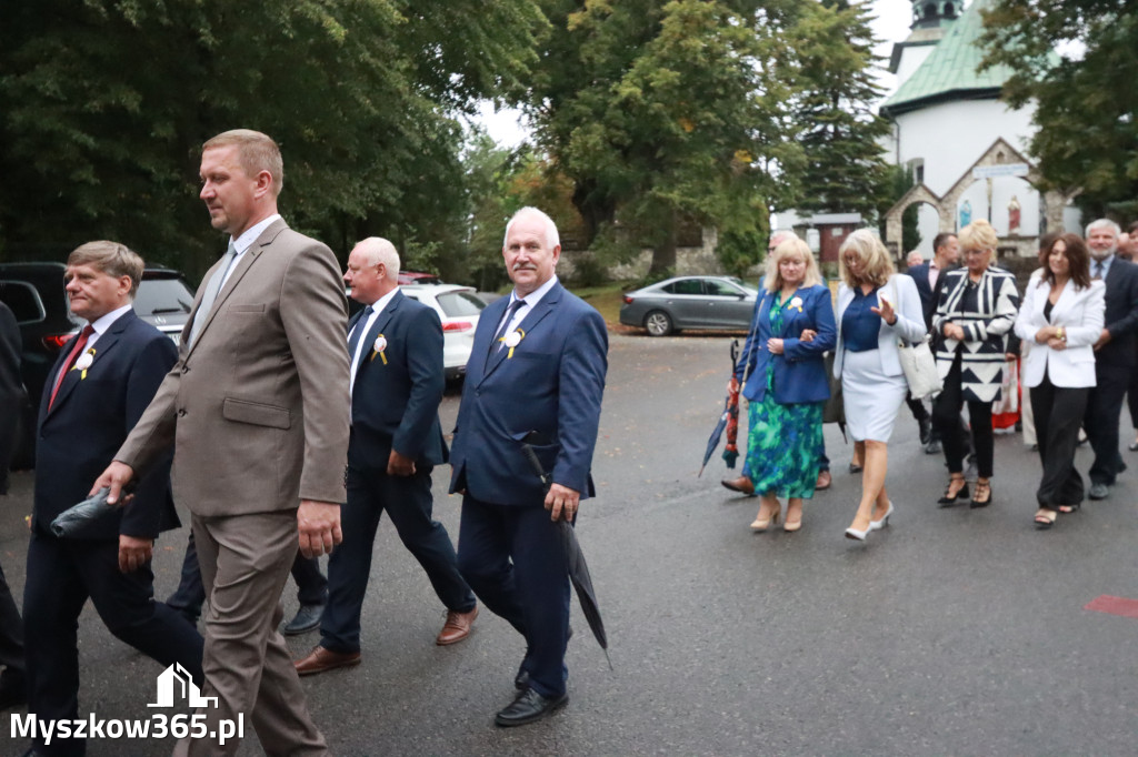 Fotorelacja I: Dożynki Powiatu Myszkowskiego w Niegowie