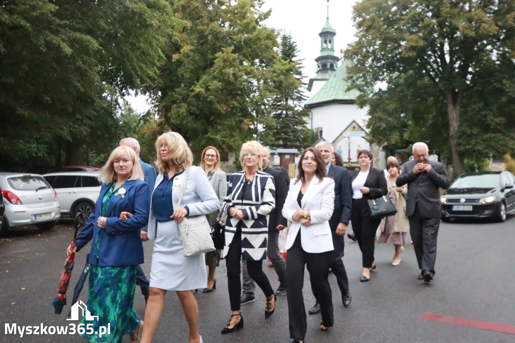 Fotorelacja I: Dożynki Powiatu Myszkowskiego w Niegowie
