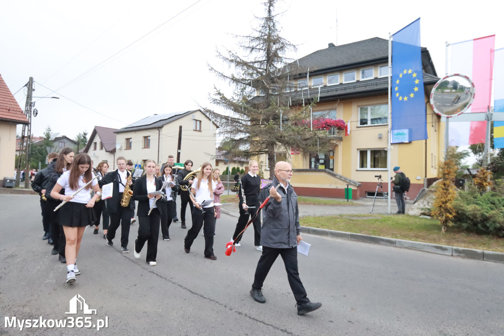 Fotorelacja I: Dożynki Powiatu Myszkowskiego w Niegowie