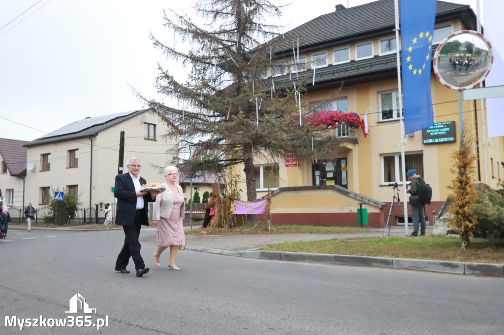 Fotorelacja I: Dożynki Powiatu Myszkowskiego w Niegowie