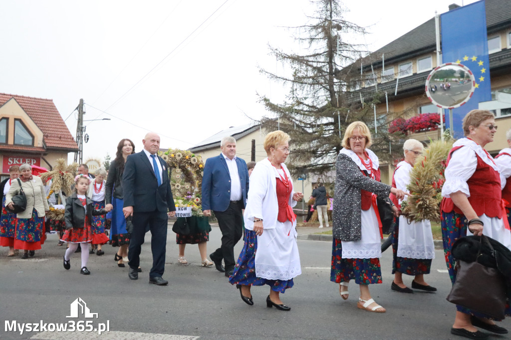 Fotorelacja I: Dożynki Powiatu Myszkowskiego w Niegowie