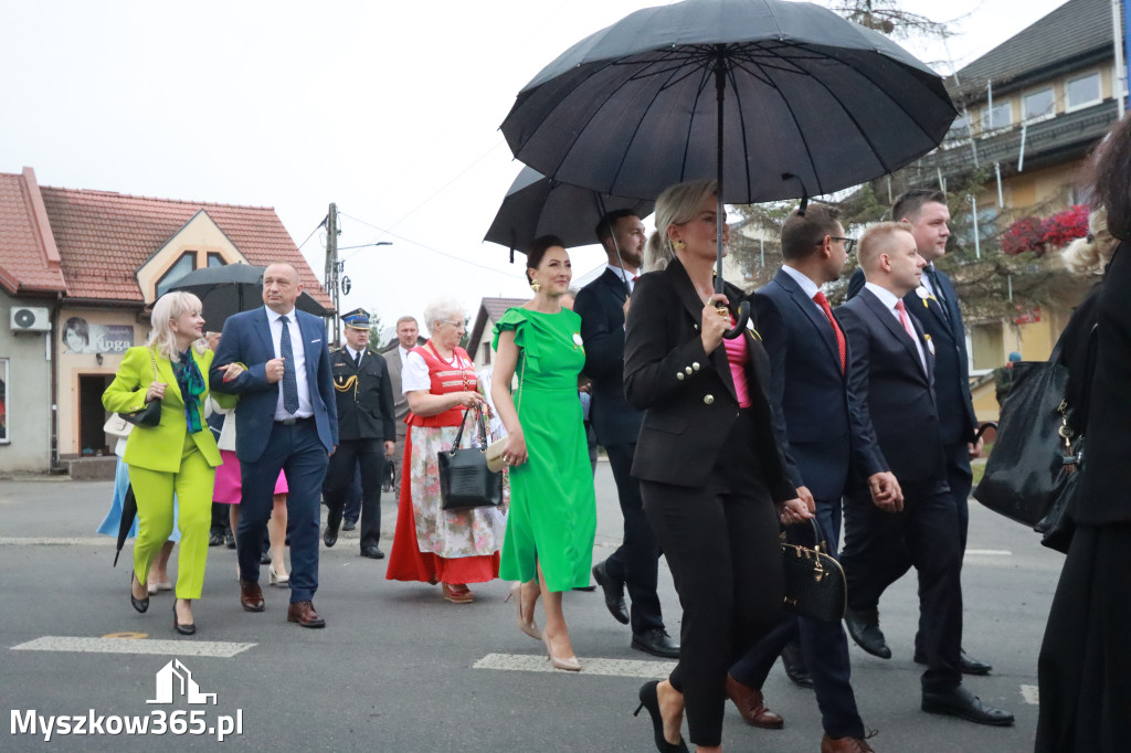 Fotorelacja I: Dożynki Powiatu Myszkowskiego w Niegowie