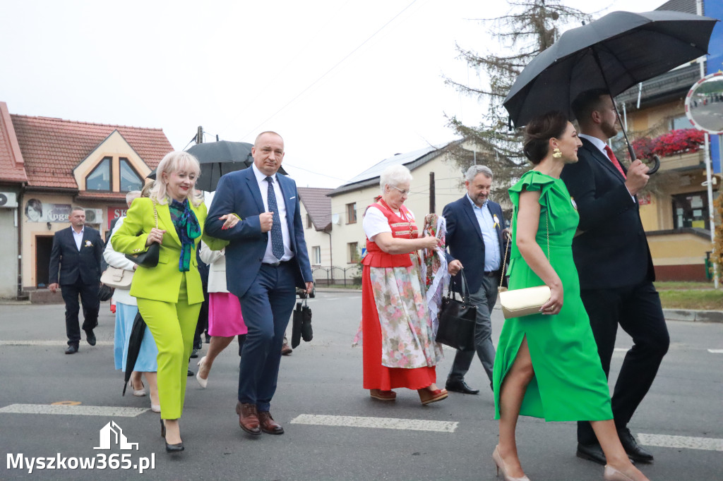 Fotorelacja I: Dożynki Powiatu Myszkowskiego w Niegowie
