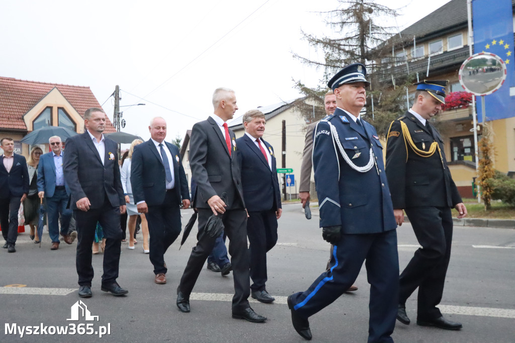 Fotorelacja I: Dożynki Powiatu Myszkowskiego w Niegowie