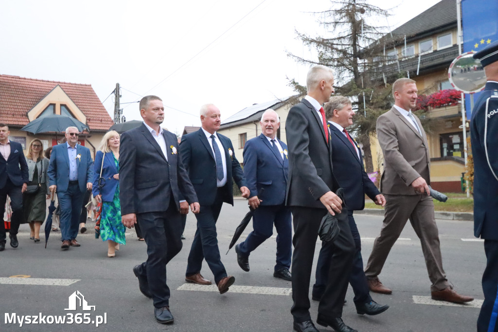 Fotorelacja I: Dożynki Powiatu Myszkowskiego w Niegowie