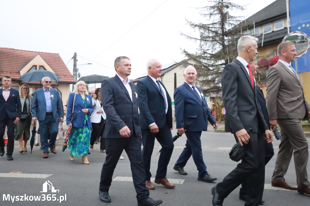 Fotorelacja I: Dożynki Powiatu Myszkowskiego w Niegowie