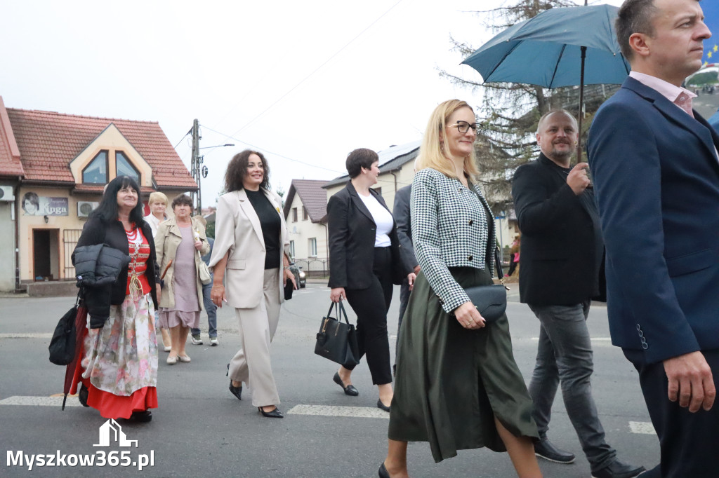 Fotorelacja I: Dożynki Powiatu Myszkowskiego w Niegowie