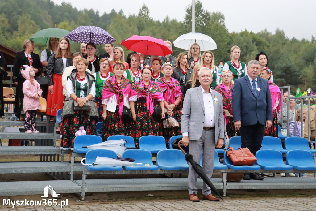 Fotorelacja II: Dożynki Powiatu Myszkowskiego w Niegowie