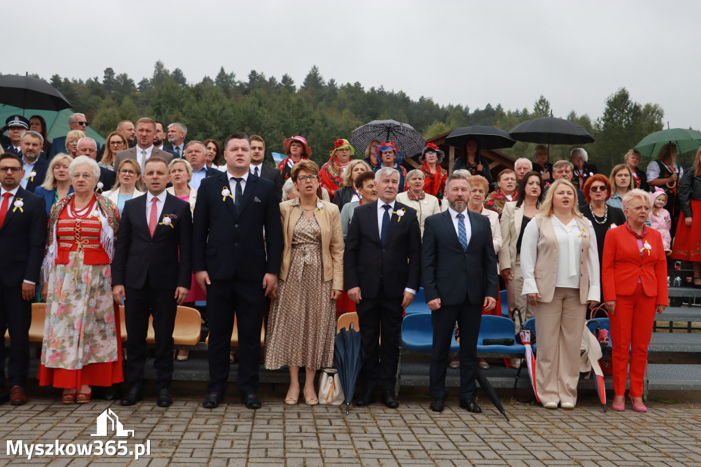 Fotorelacja II: Dożynki Powiatu Myszkowskiego w Niegowie