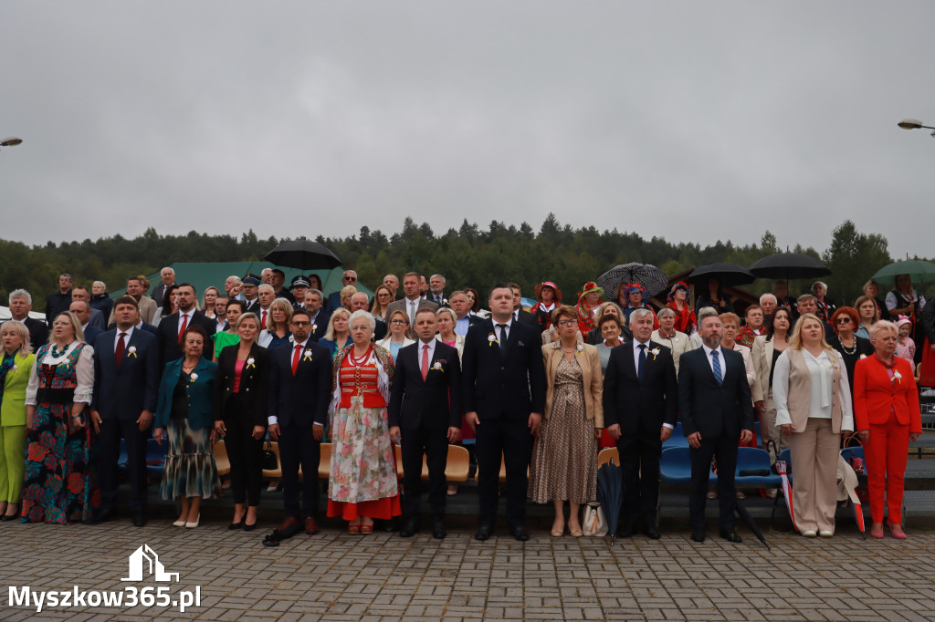 Fotorelacja II: Dożynki Powiatu Myszkowskiego w Niegowie