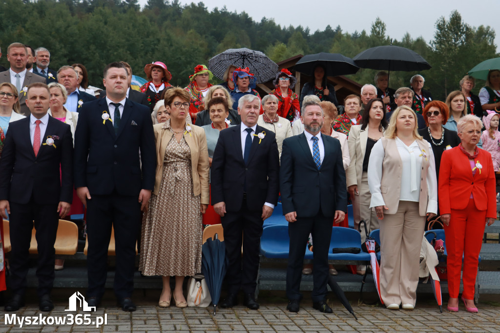 Fotorelacja II: Dożynki Powiatu Myszkowskiego w Niegowie