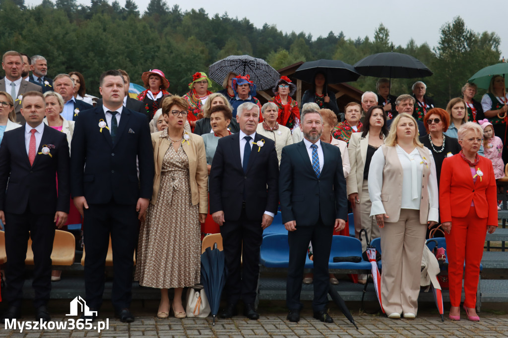 Fotorelacja II: Dożynki Powiatu Myszkowskiego w Niegowie