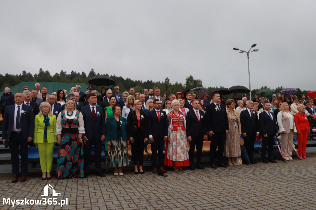Fotorelacja II: Dożynki Powiatu Myszkowskiego w Niegowie