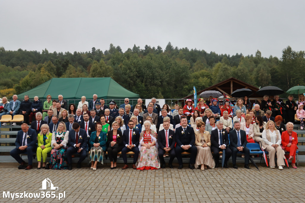 Fotorelacja II: Dożynki Powiatu Myszkowskiego w Niegowie