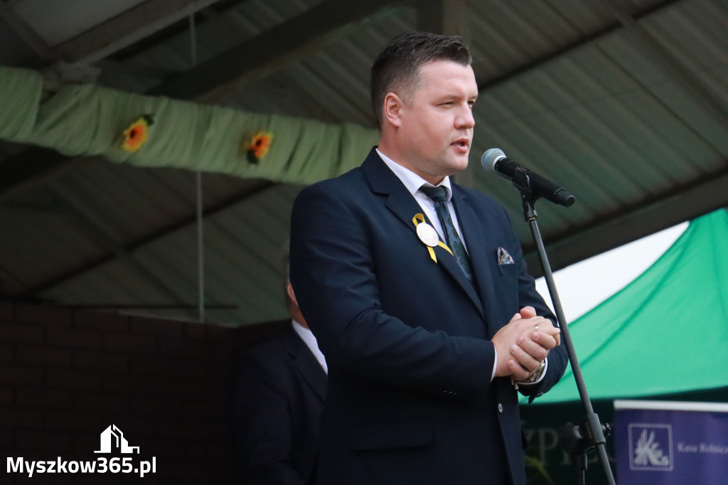 Fotorelacja II: Dożynki Powiatu Myszkowskiego w Niegowie