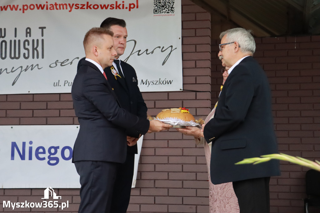 Fotorelacja II: Dożynki Powiatu Myszkowskiego w Niegowie