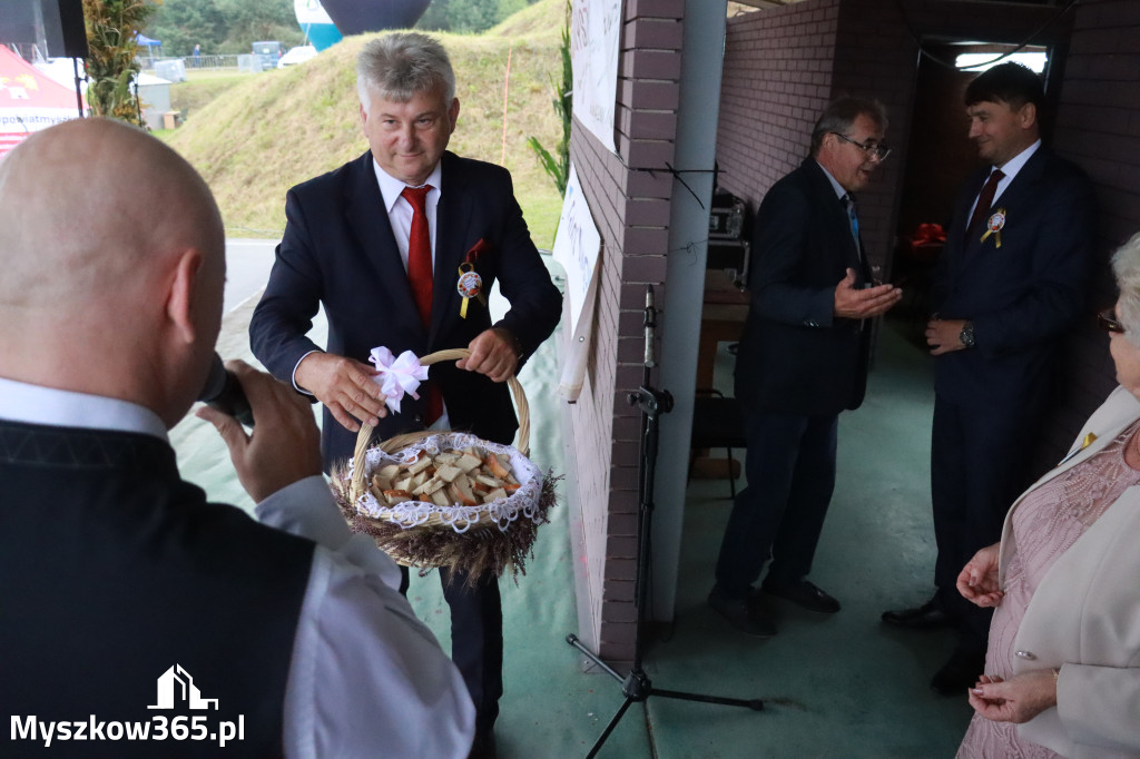 Fotorelacja II: Dożynki Powiatu Myszkowskiego w Niegowie