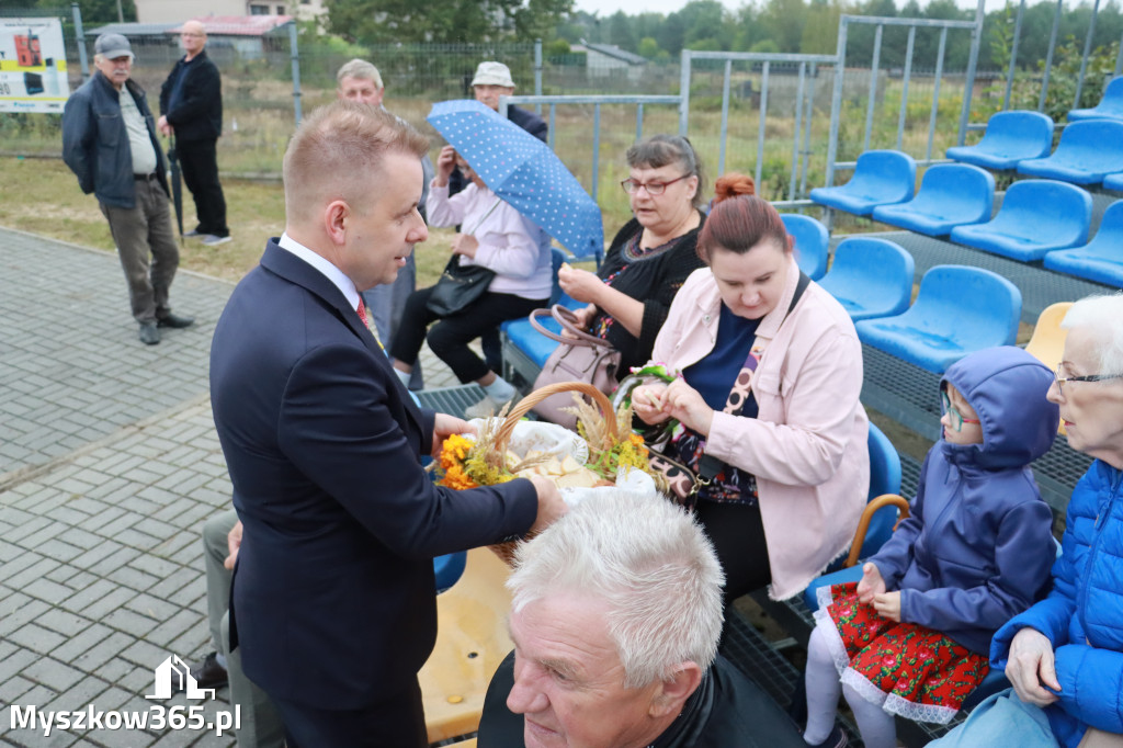 Fotorelacja II: Dożynki Powiatu Myszkowskiego w Niegowie