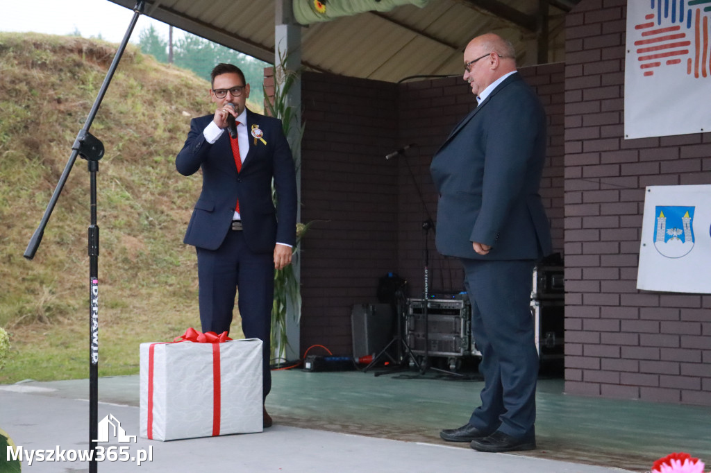 Fotorelacja II: Dożynki Powiatu Myszkowskiego w Niegowie