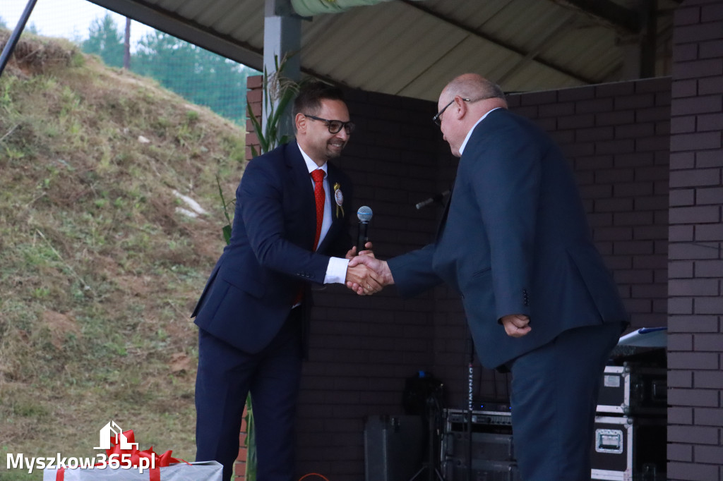 Fotorelacja II: Dożynki Powiatu Myszkowskiego w Niegowie