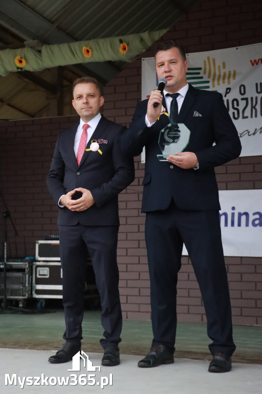 Fotorelacja II: Dożynki Powiatu Myszkowskiego w Niegowie