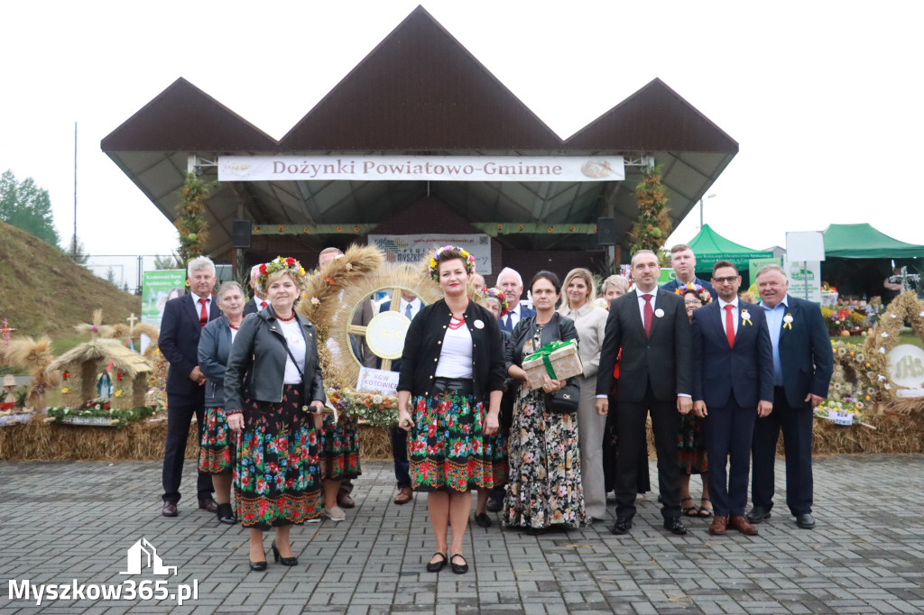 Fotorelacja III: Dożynki Powiatu Myszkowskiego w Niegowie