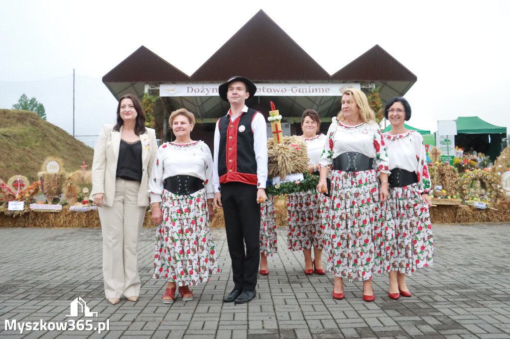 Fotorelacja III: Dożynki Powiatu Myszkowskiego w Niegowie