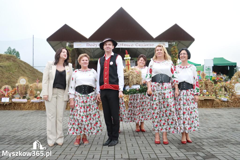 Fotorelacja III: Dożynki Powiatu Myszkowskiego w Niegowie