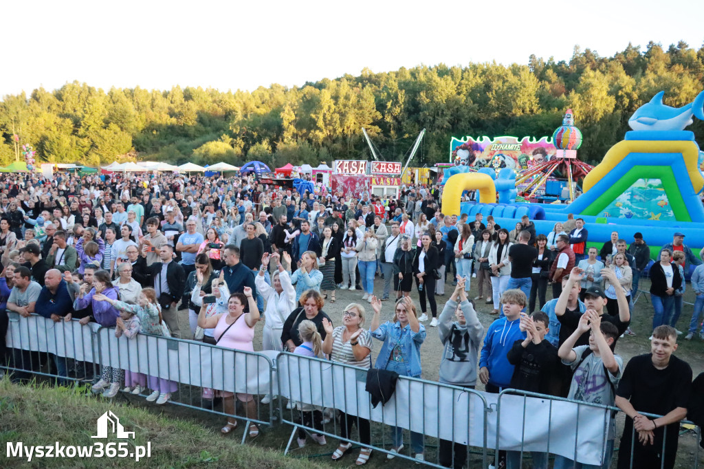 Fotorelacja IV: Dożynki Powiatu Myszkowskiego w Niegowie (niedziela)
