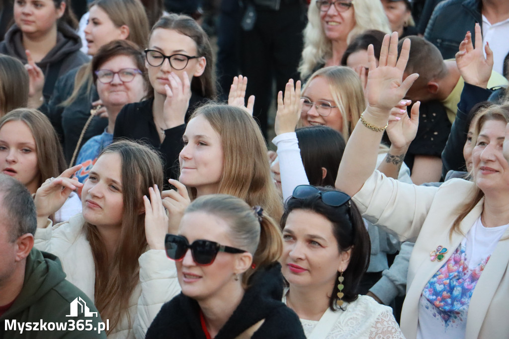 Fotorelacja IV: Dożynki Powiatu Myszkowskiego w Niegowie (niedziela)
