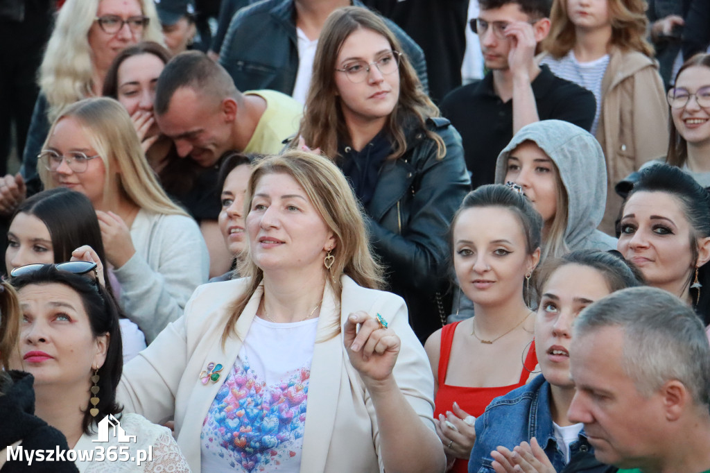 Fotorelacja IV: Dożynki Powiatu Myszkowskiego w Niegowie (niedziela)