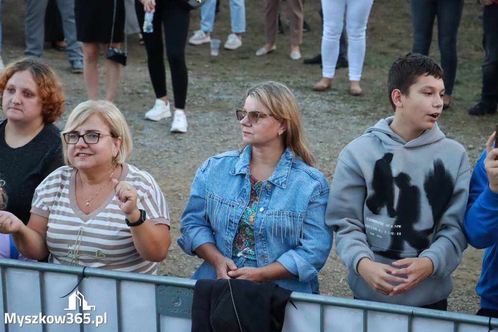 Fotorelacja IV: Dożynki Powiatu Myszkowskiego w Niegowie (niedziela)