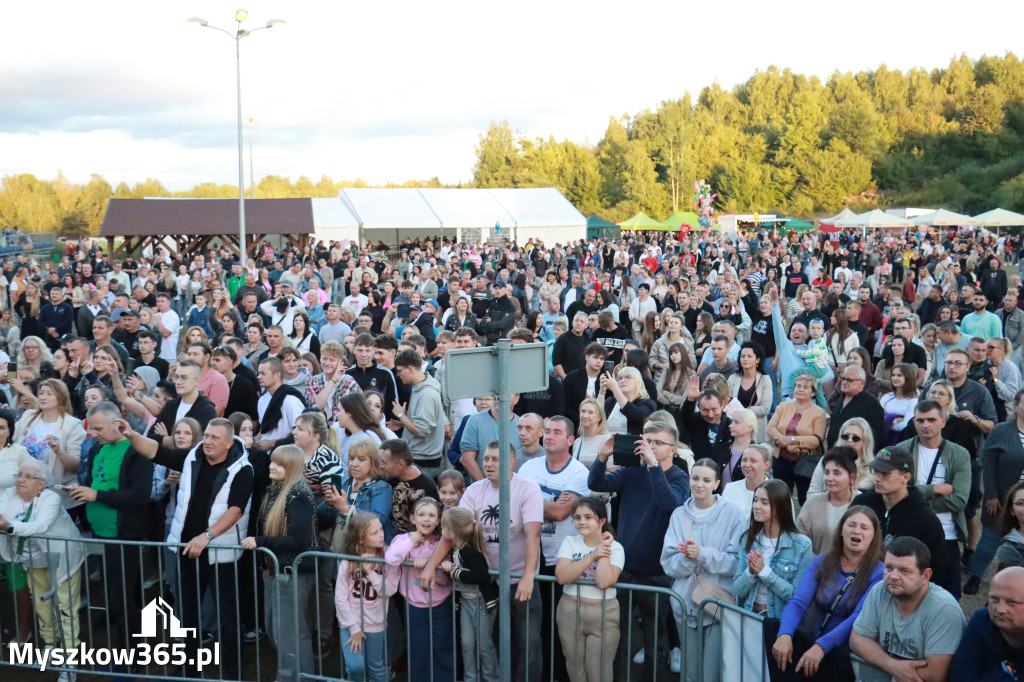 Fotorelacja IV: Dożynki Powiatu Myszkowskiego w Niegowie (niedziela)