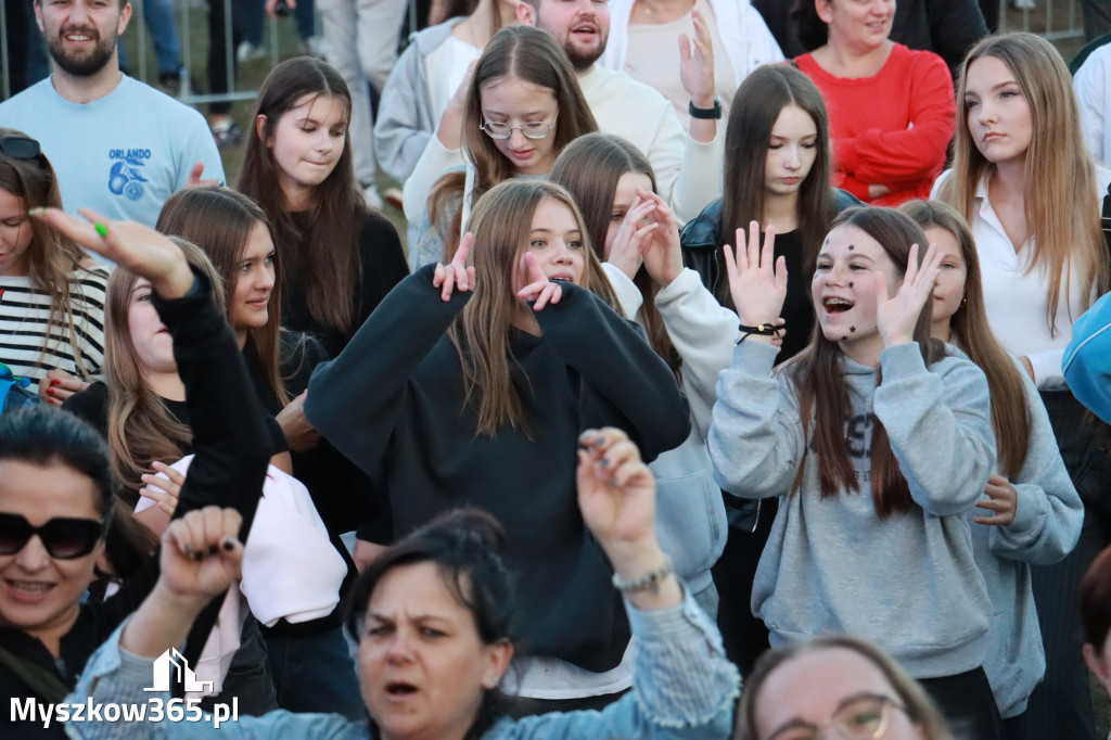 Fotorelacja IV: Dożynki Powiatu Myszkowskiego w Niegowie (niedziela)