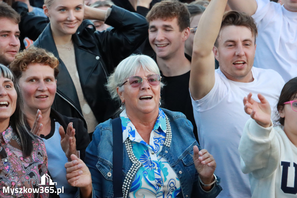 Fotorelacja IV: Dożynki Powiatu Myszkowskiego w Niegowie (niedziela)